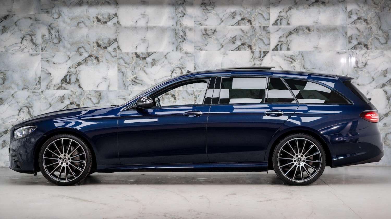 Used Mercedes-Benz E Class 2021 for sale - 76360793: Photo 10