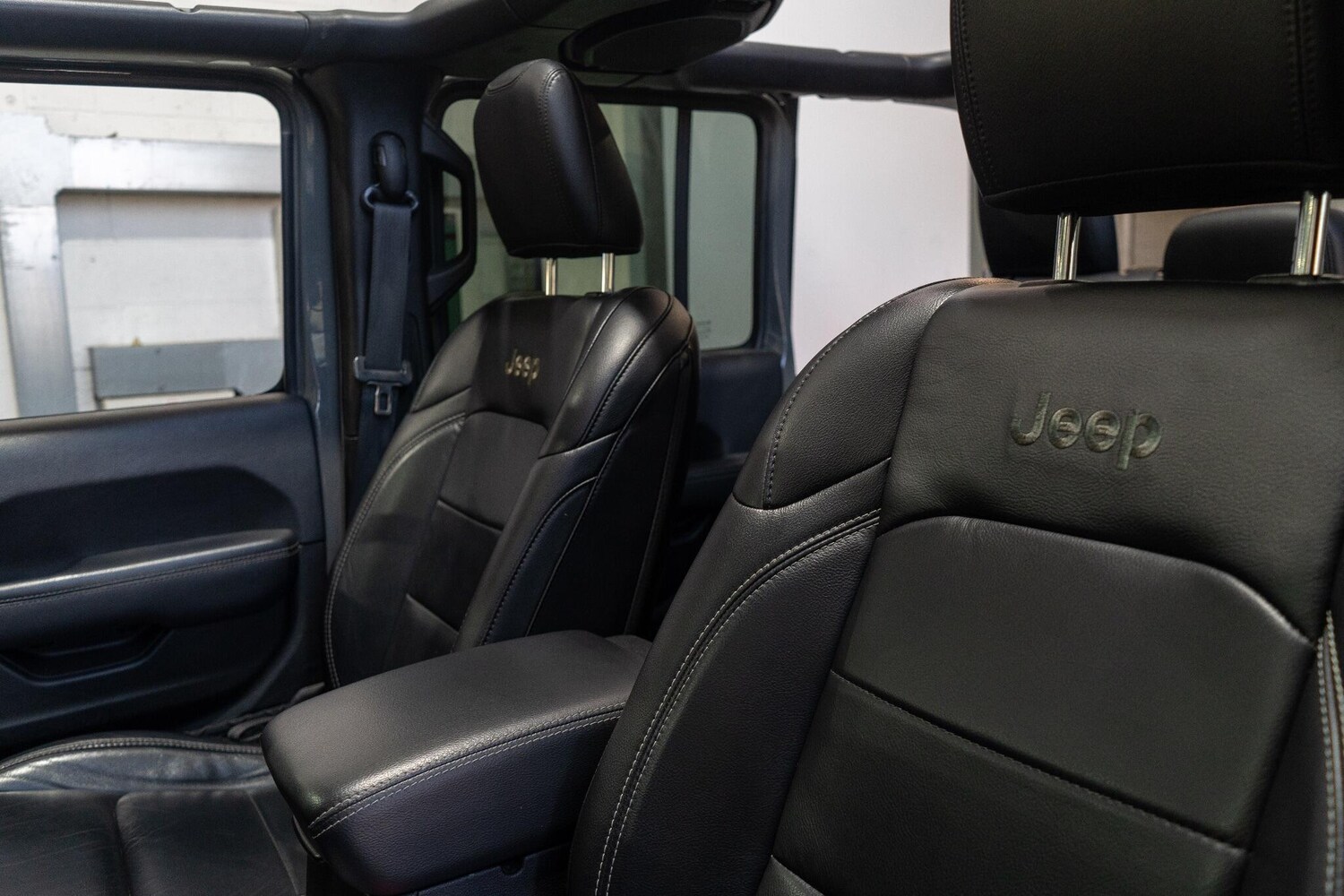 Used Jeep Wrangler 2018 for sale - 77969899: Photo 15