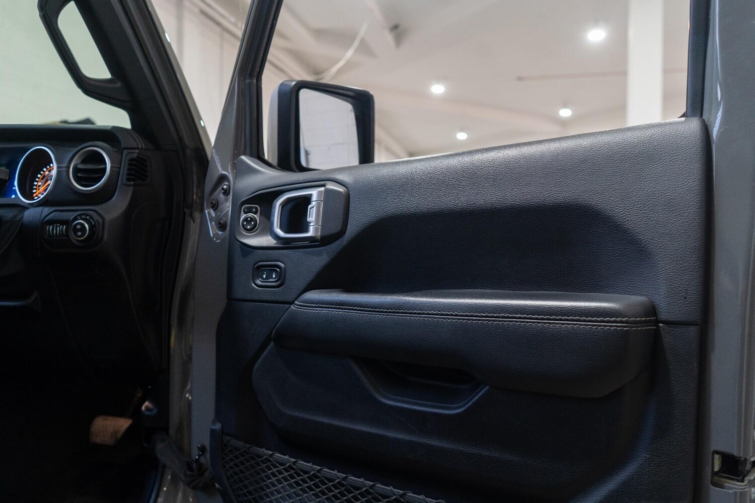 Used Jeep Wrangler 2018 for sale - 77969899: Photo 30