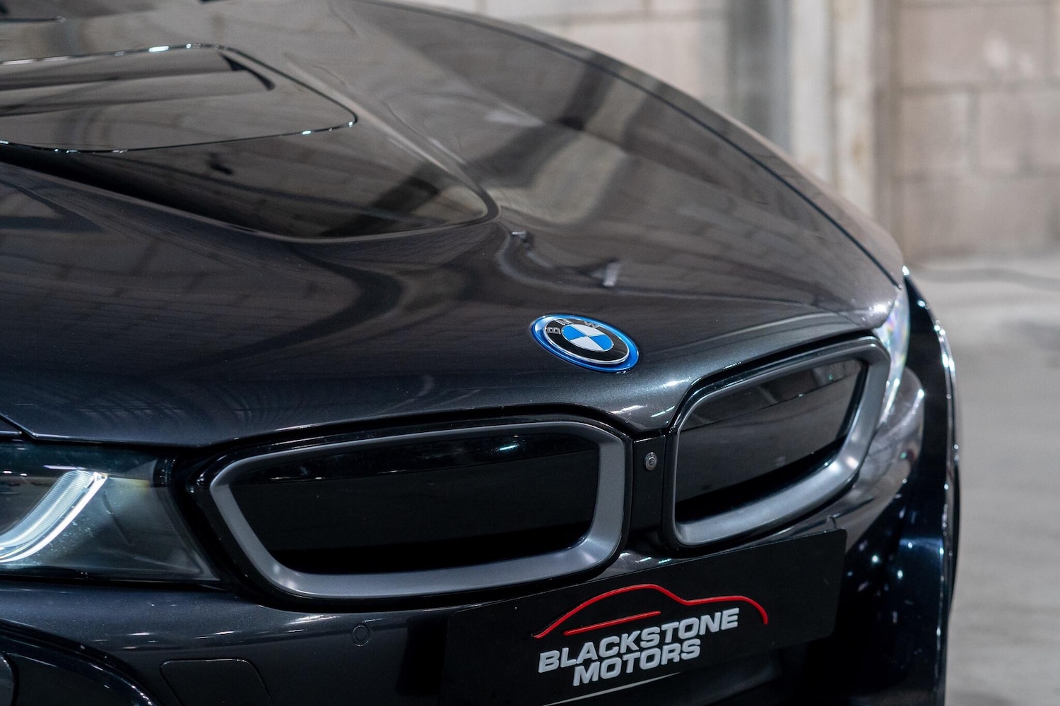 Used BMW i8 for sale - 77768527: Photo 2