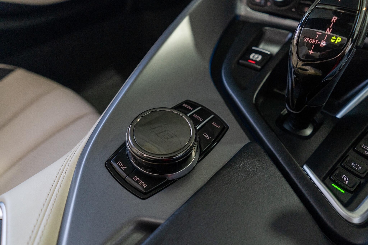 Used BMW i8 for sale - 77768527: Photo 28