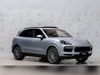 Used Porsche Cayenne 2020 for sale - 78573600: Photo