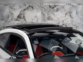 Used Mercedes-Benz C Class 2024 for sale - 78185536: Photo