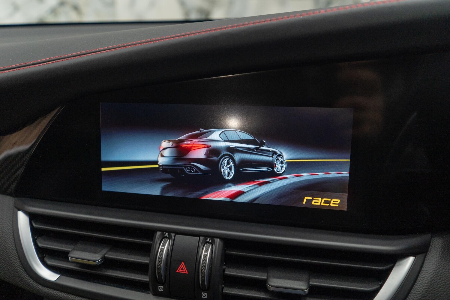 Used Alfa Romeo Giulia 2022 for sale - 77163070: Photo 27