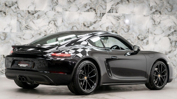 Used Porsche 718 Cayman 2024 for sale - 76239136: Photo 11