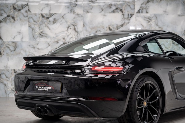 Used Porsche 718 Cayman 2024 for sale - 76239136: Photo 13