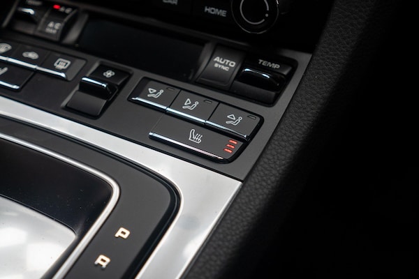Used Porsche 718 Cayman 2024 for sale - 76239136: Photo 30