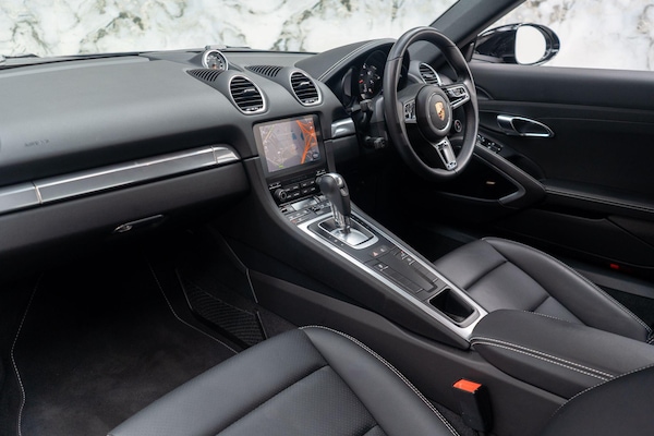 Used Porsche 718 Cayman 2024 for sale - 76239136: Photo 36