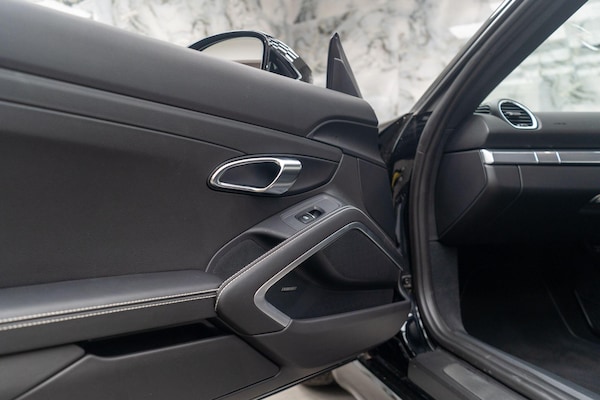 Used Porsche 718 Cayman 2024 for sale - 76239136: Photo 38