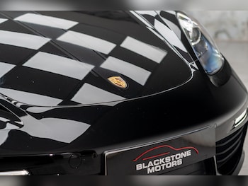 Used Porsche 718 Cayman 2024 for sale - 76239136: Photo 3
