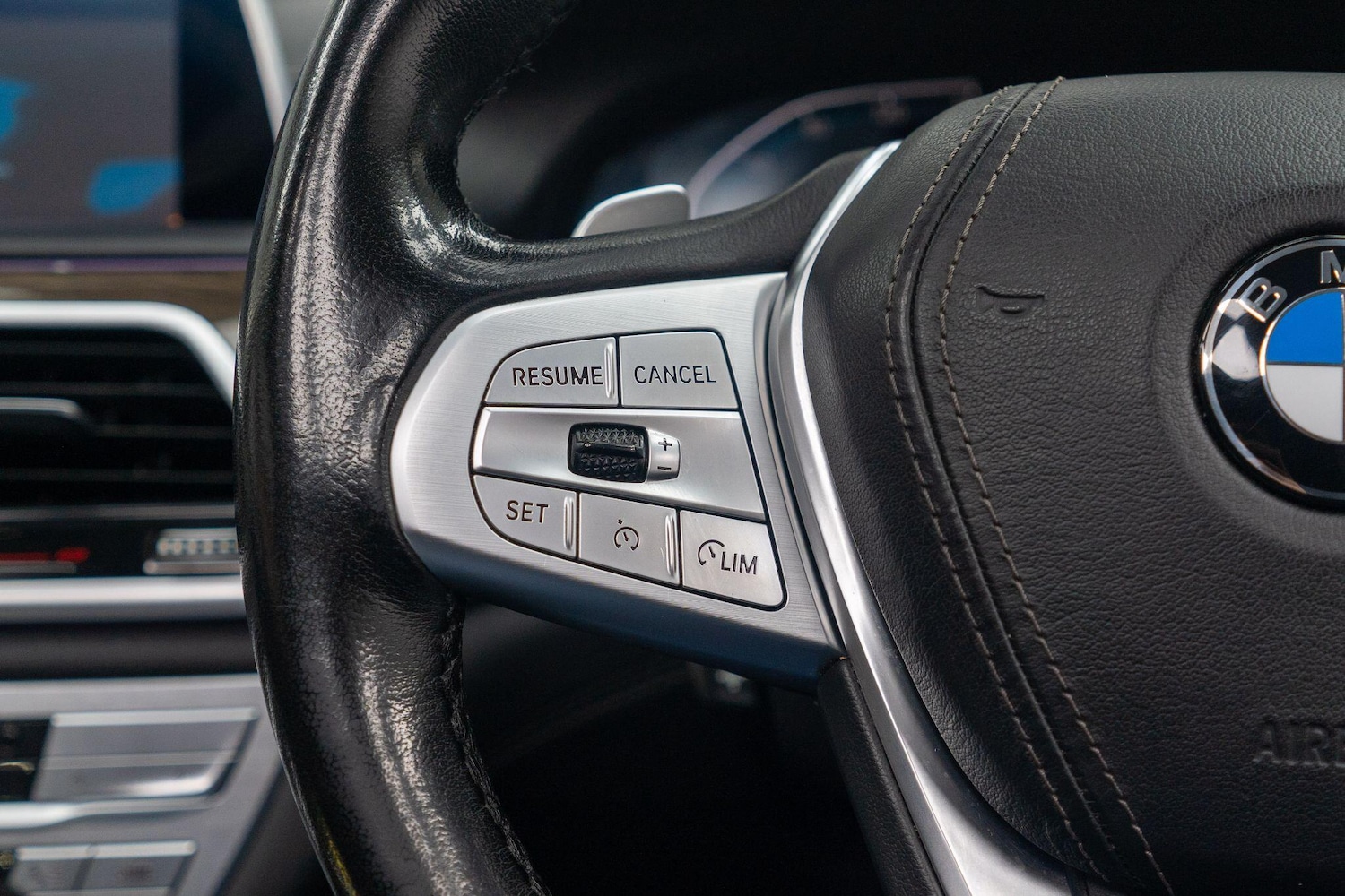 Used BMW 7 Series 2019 for sale - 76702089: Photo 32