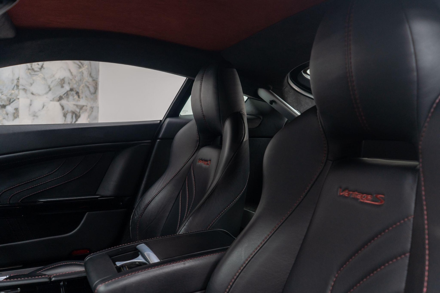 Used Aston Martin Vantage for sale - 77550252: Photo 12