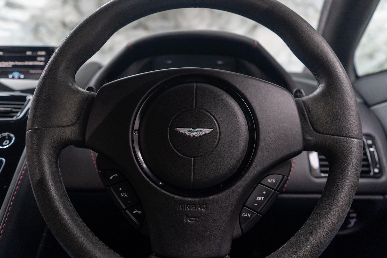 Used Aston Martin Vantage for sale - 77550252: Photo 22