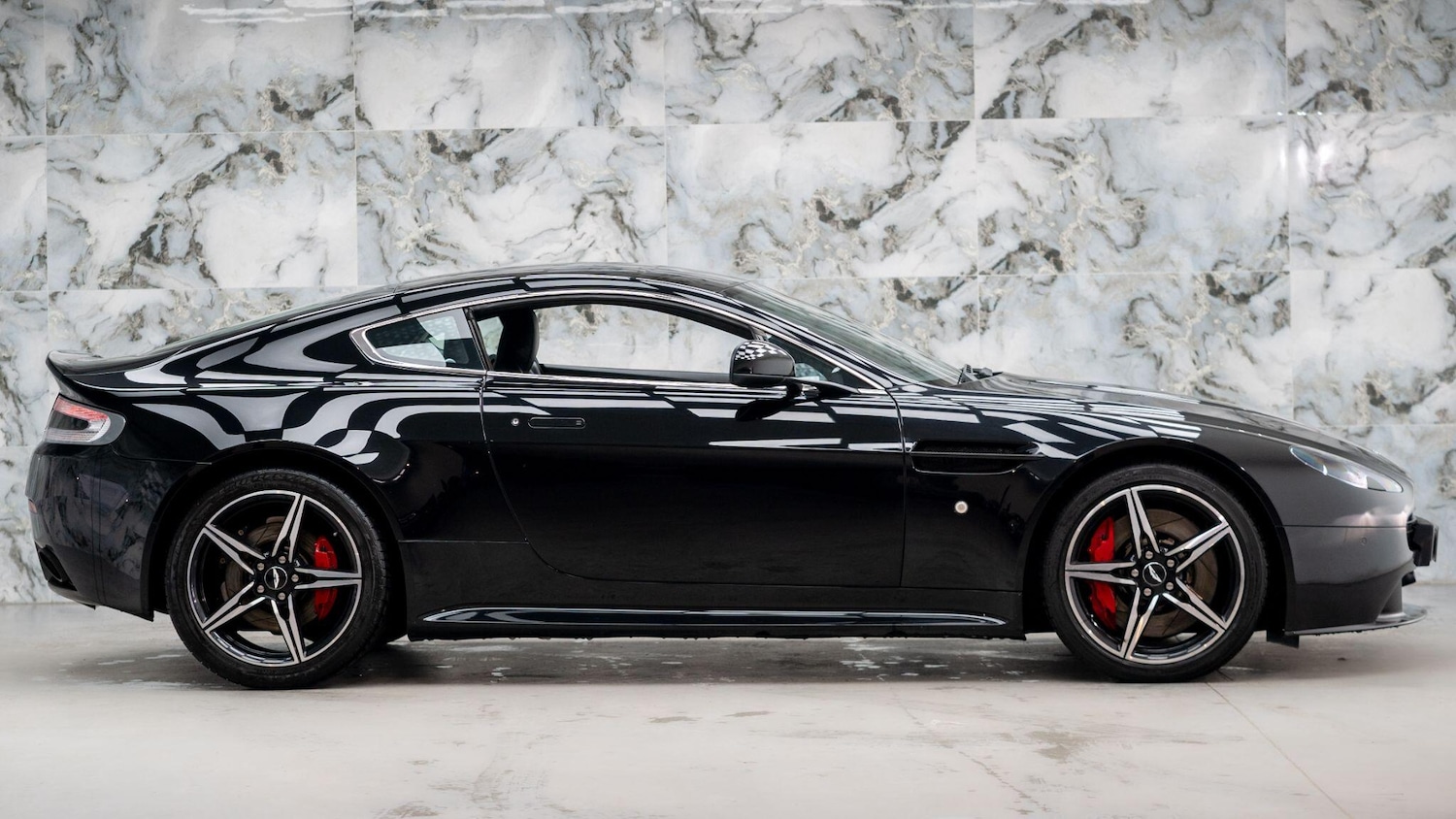 Used Aston Martin Vantage for sale - 77550252: Photo 7