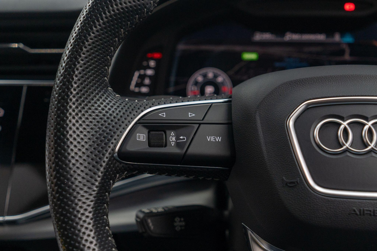 Used Audi Q7 2020 for sale - 76388524: Photo 32