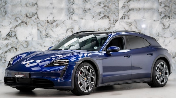 Used Porsche Taycan 2021 for sale - 76259309: Photo 5