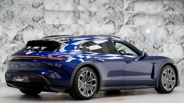 Used Porsche Taycan 2021 for sale - 76259309: Photo 8
