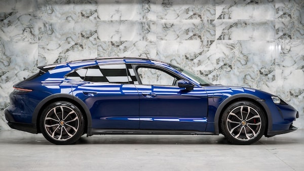 Used Porsche Taycan 2021 for sale - 76259309: Photo 9