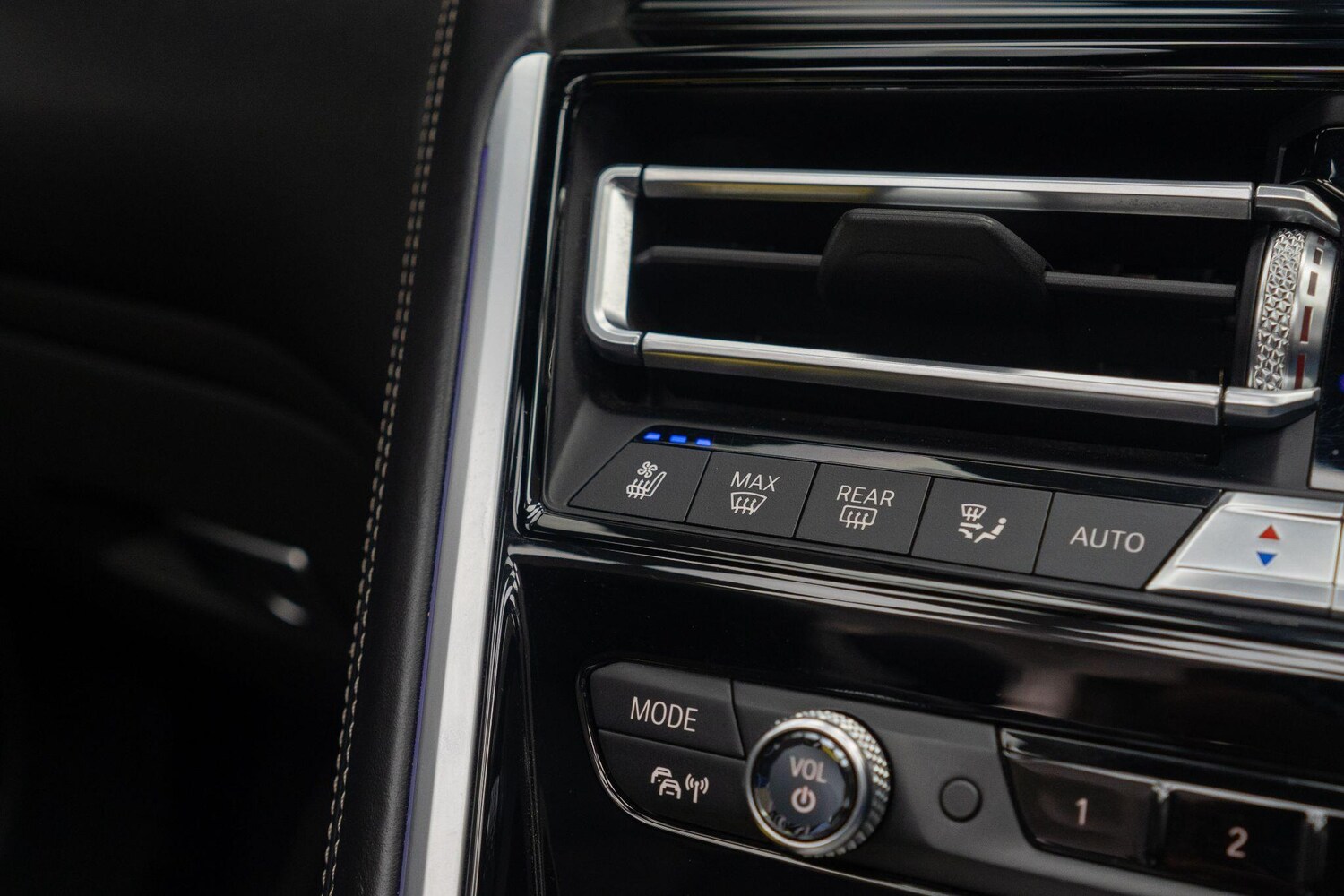 Used BMW 8 Series 2019 for sale - 76433178: Photo 27