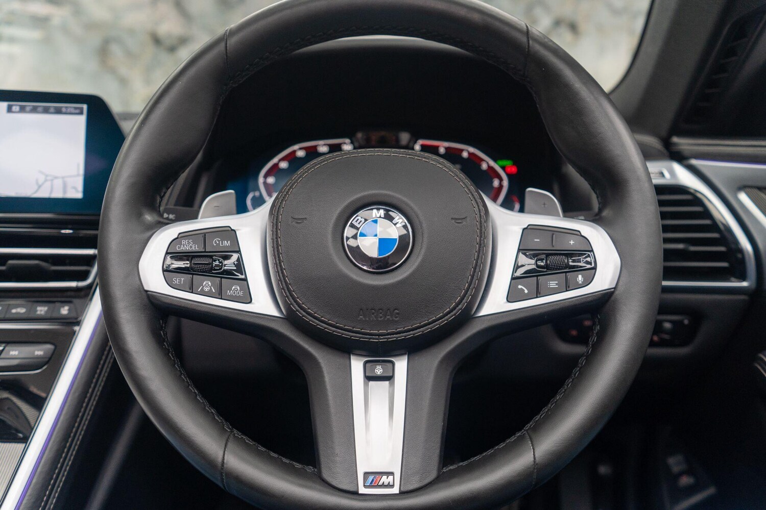 Used BMW 8 Series 2019 for sale - 76433178: Photo 32