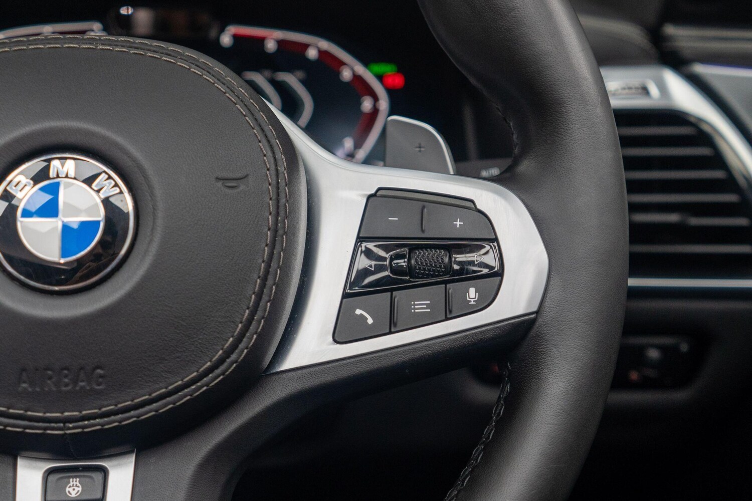 Used BMW 8 Series 2019 for sale - 76433178: Photo 35