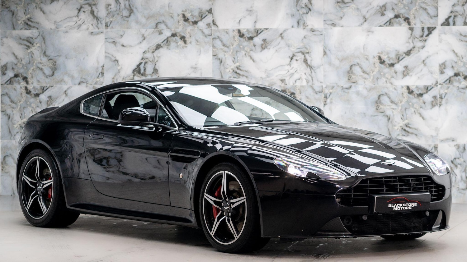 Used Aston Martin Vantage for sale - 77882904: Photo 1