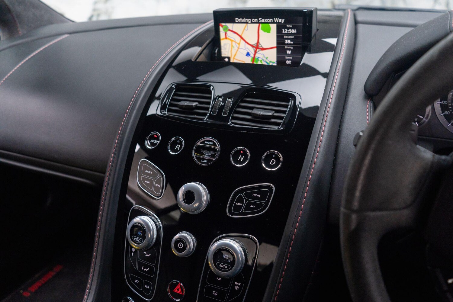 Used Aston Martin Vantage for sale - 77882904: Photo 14