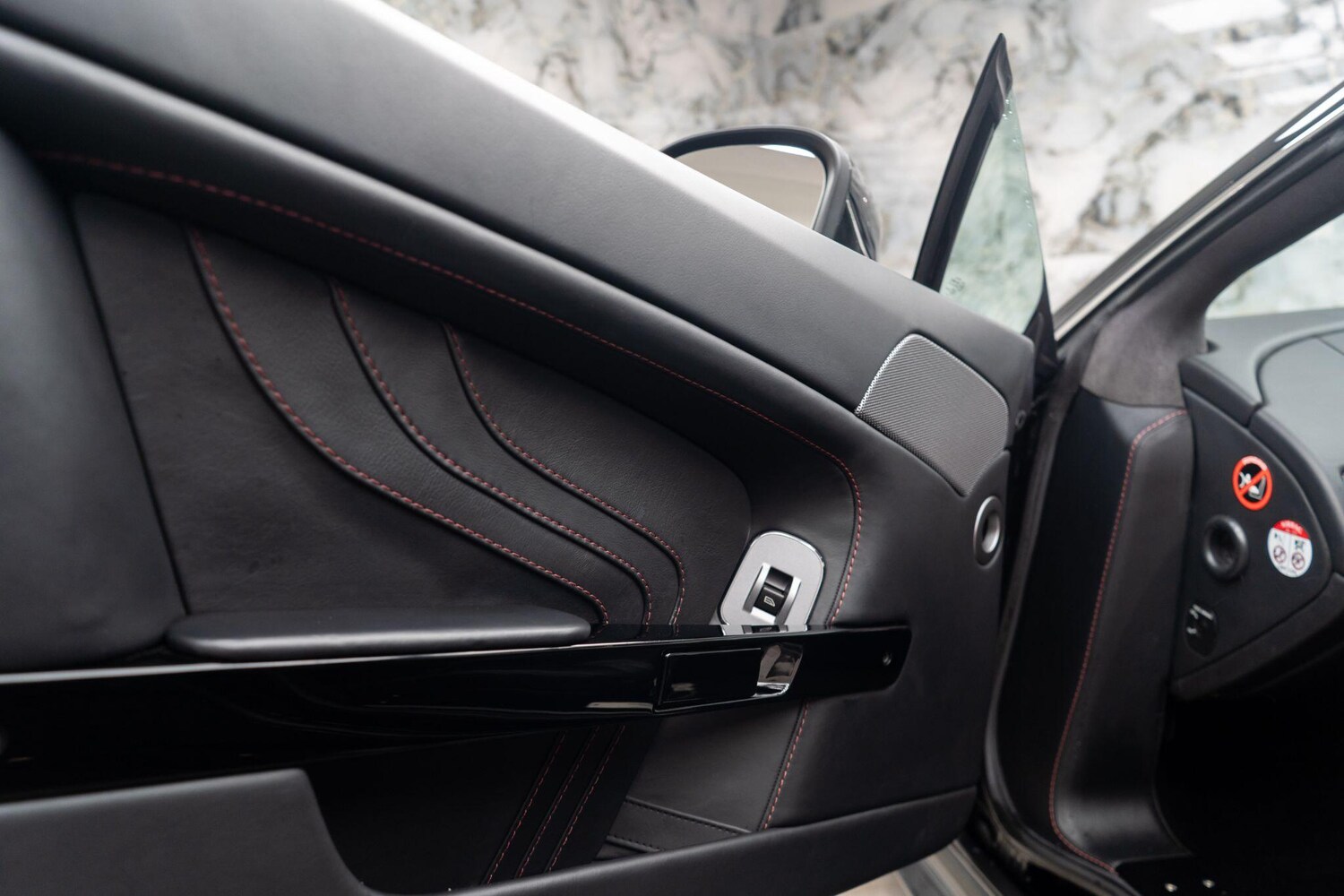 Used Aston Martin Vantage for sale - 77882904: Photo 20