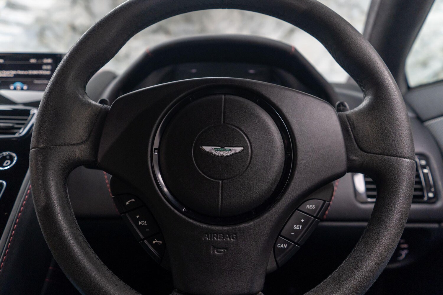 Used Aston Martin Vantage for sale - 77882904: Photo 22