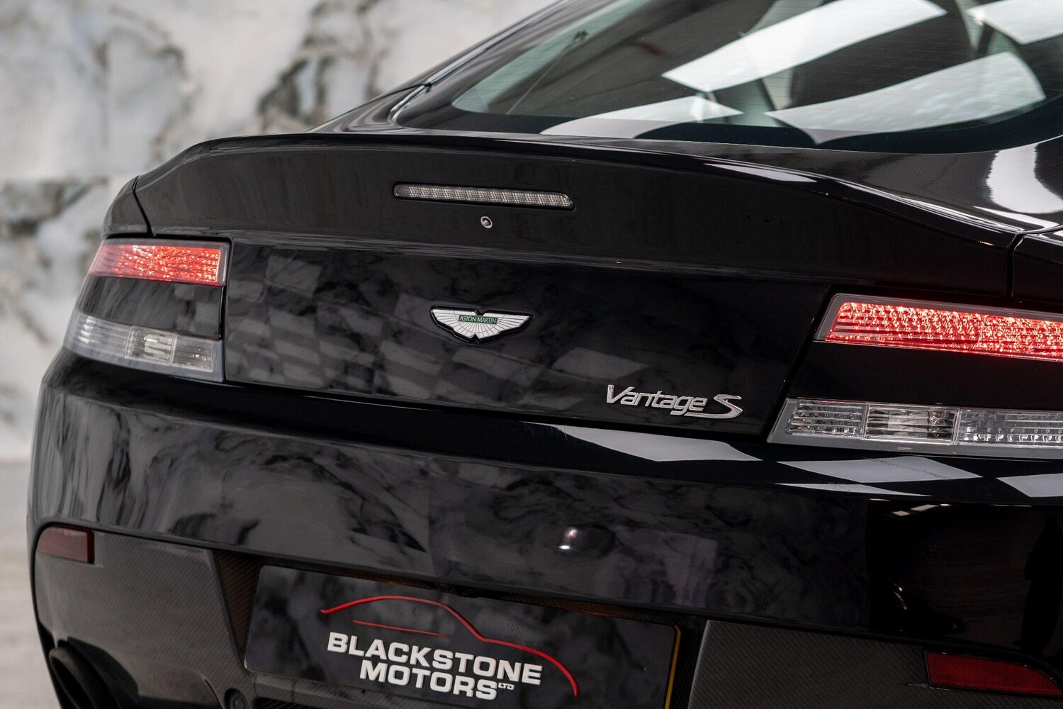 Used Aston Martin Vantage for sale - 77882904: Photo 29