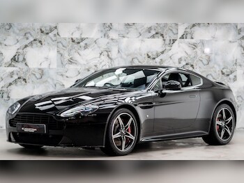 Used Aston Martin Vantage 2016 for sale - 77882904: Photo