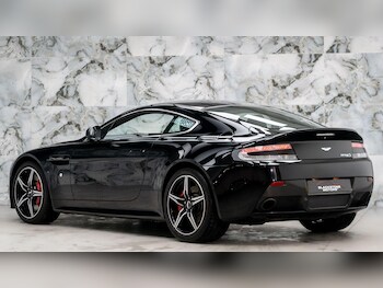 Used Aston Martin Vantage 2016 for sale - 77882904: Photo