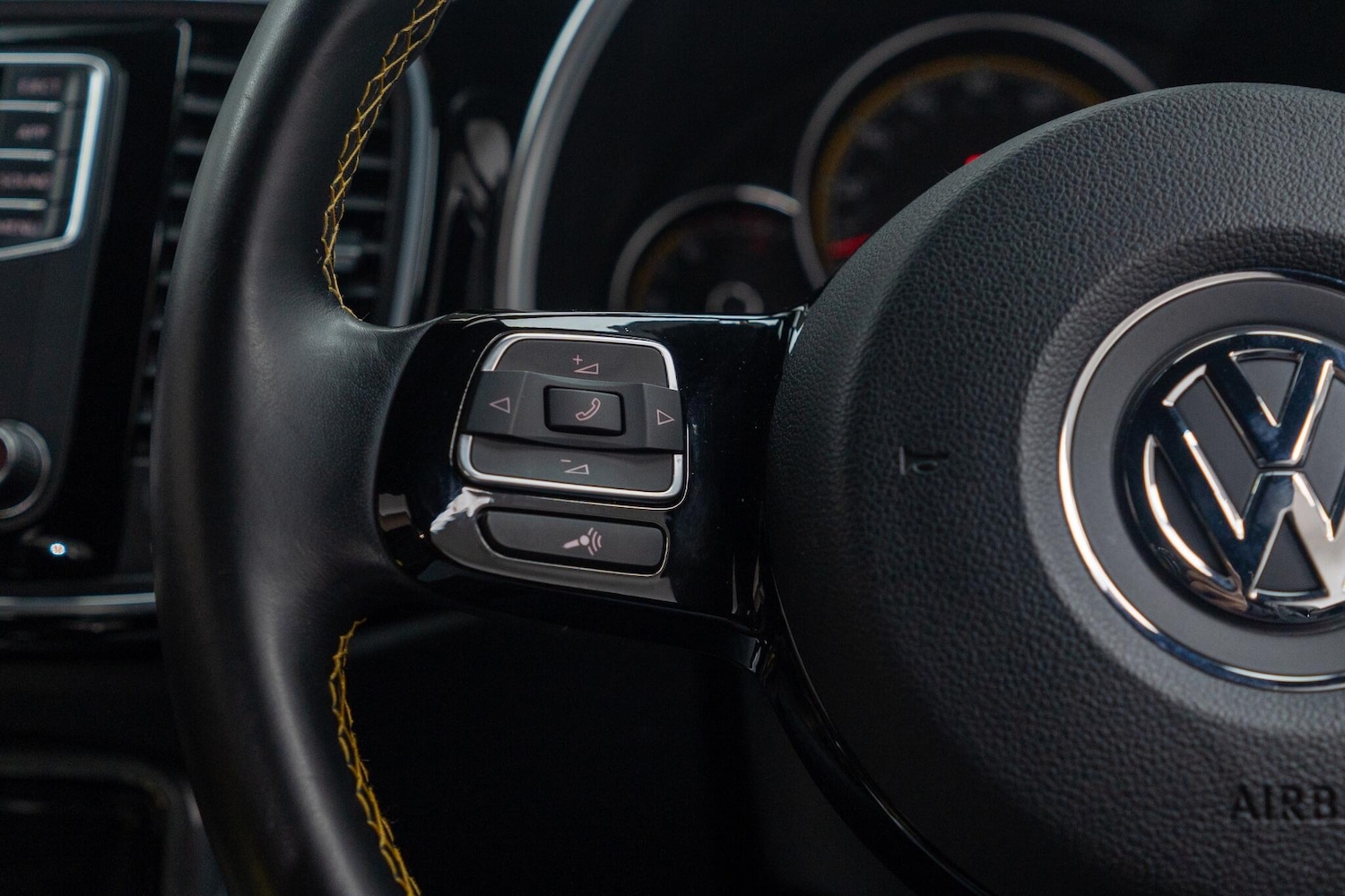 Used Volkswagen Beetle 2018 for sale - 76658153: Photo 26