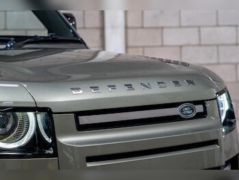 Used Land Rover Defender 130 2024 for sale - 77670297: Photo