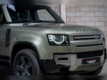 Used Land Rover Defender 130 2024 for sale - 77670297: Photo
