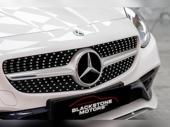 Used Mercedes-Benz SLC 2018 for sale - 75769322: Photo
