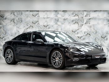 Used Porsche Taycan 2021 for sale - 75669943: Photo