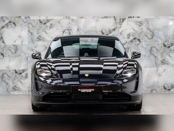 Used Porsche Taycan 2021 for sale - 75669943: Photo