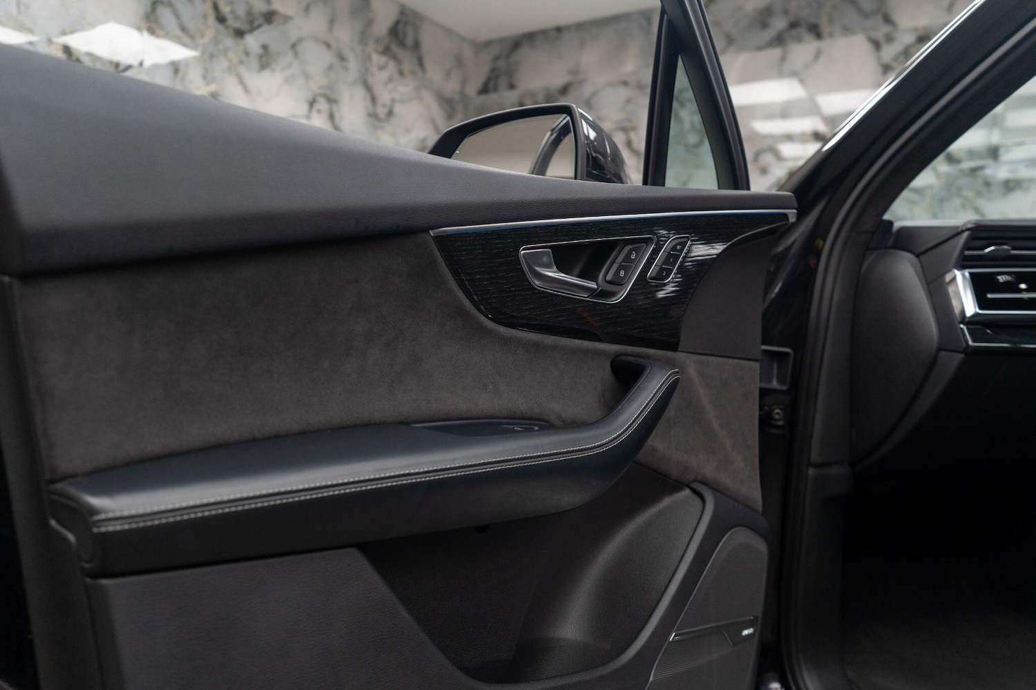 Used Audi SQ7 2020 for sale - 77352093: Photo 42