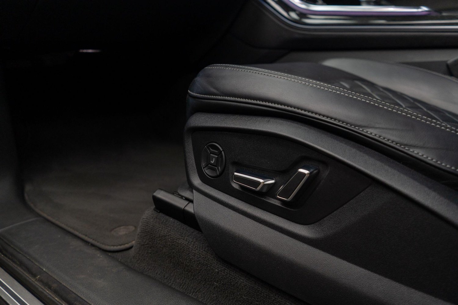 Used Audi SQ7 2020 for sale - 77352093: Photo 47