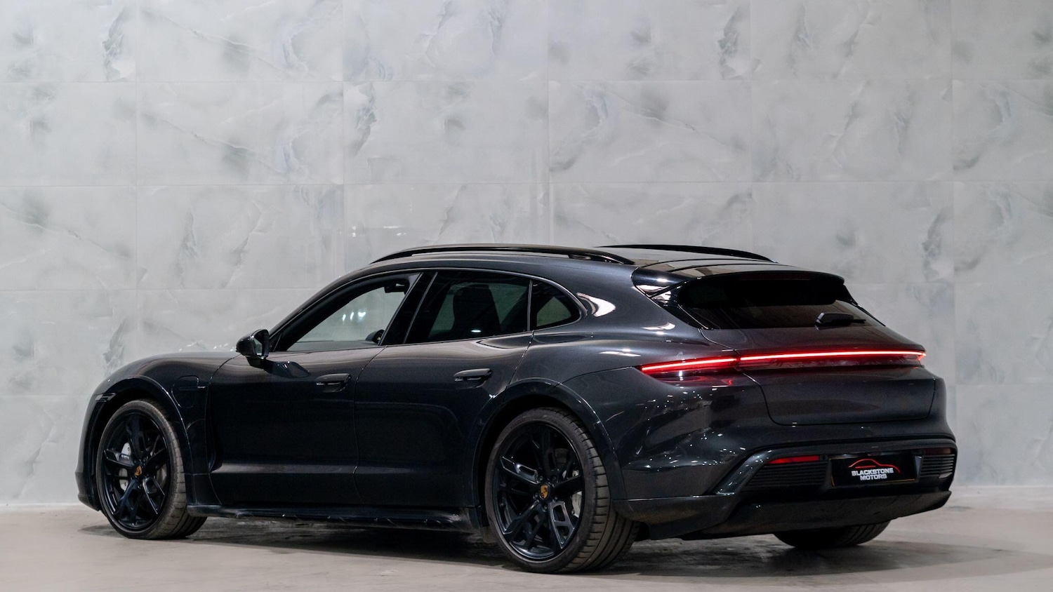 Used Porsche Taycan for sale - 78214126: Photo 4