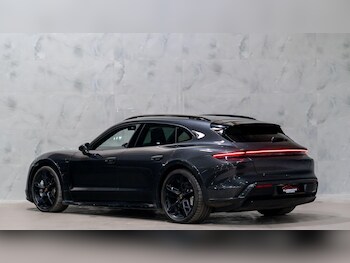 Used Porsche Taycan 2022 for sale - 78214126: Photo