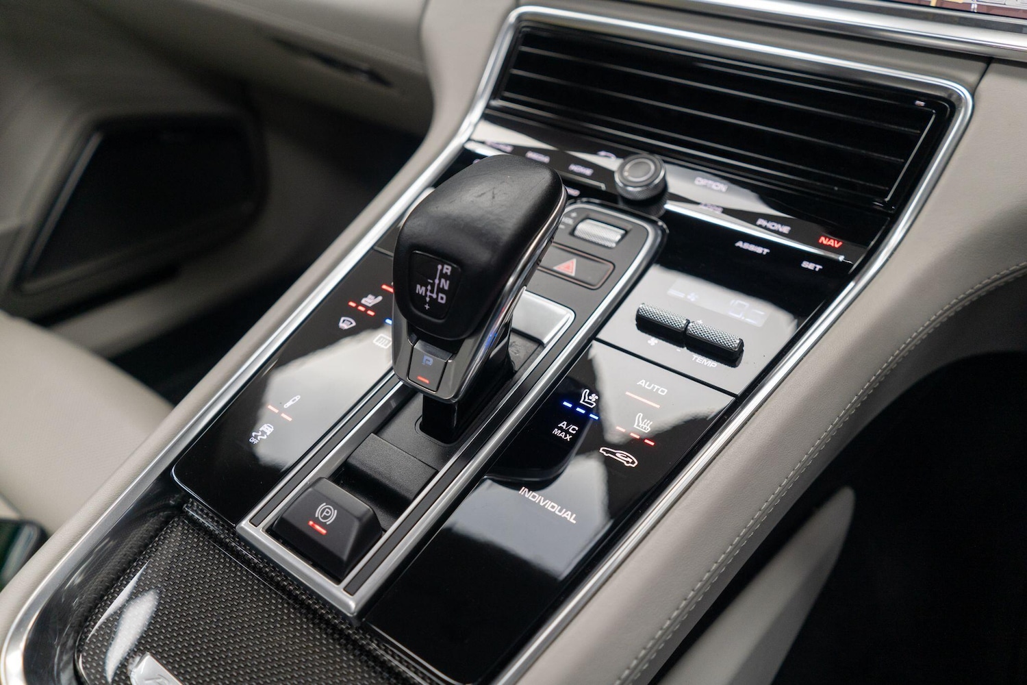 Used Porsche Panamera 2018 for sale - 77229675: Photo 31