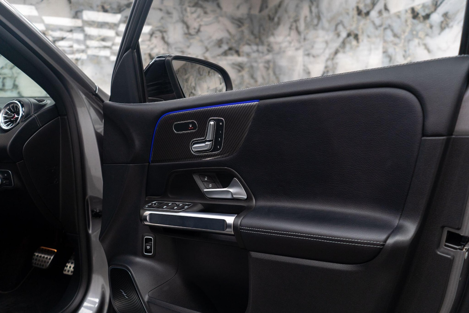 Used Mercedes-Benz GLB for sale - 77015669: Photo 40