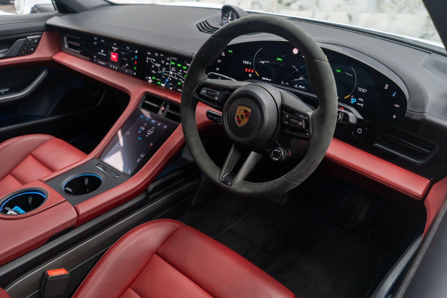Used Porsche Taycan 2020 for sale - 76151618: Photo 10
