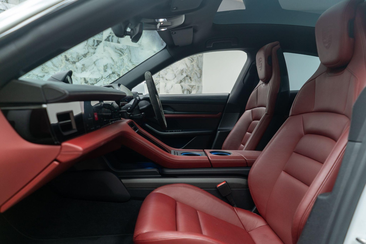 Used Porsche Taycan 2020 for sale - 76151618: Photo 14