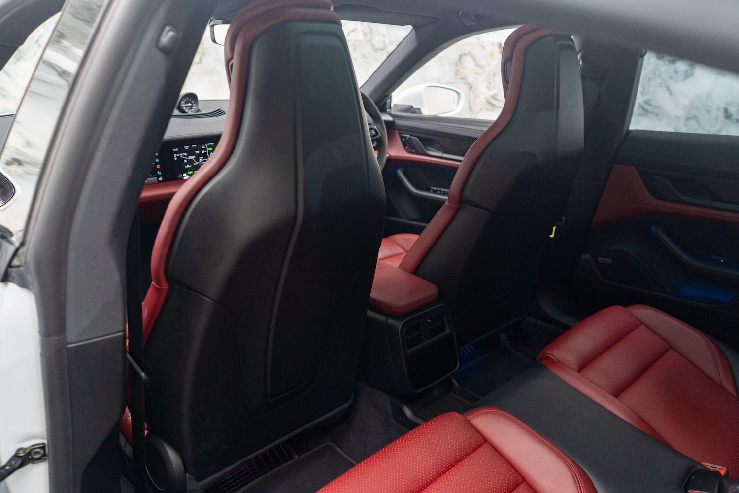 Used Porsche Taycan 2020 for sale - 76151618: Photo 18