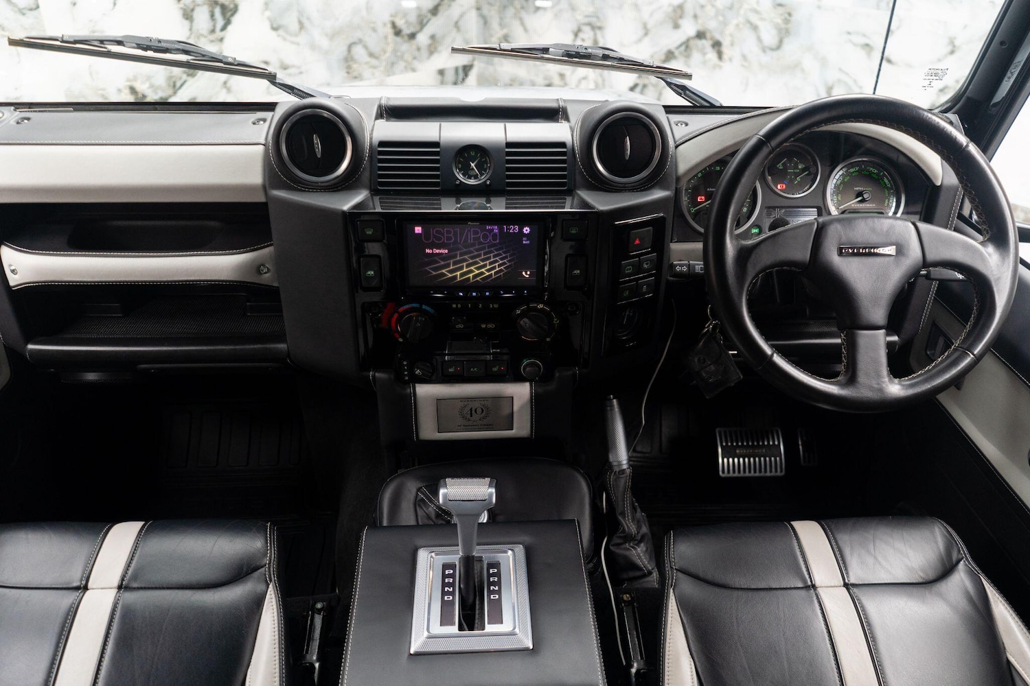 Used Land Rover Defender 90 for sale - 76388363: Photo 12