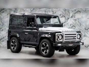 Used Land Rover Defender 90 2016 for sale - 76388363: Photo