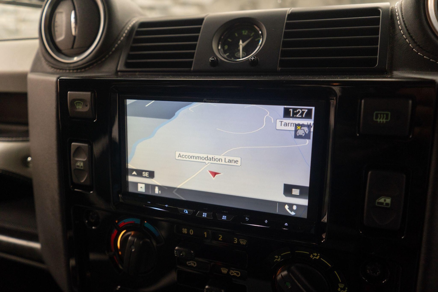 Used Land Rover Defender 90 for sale - 76388363: Photo 21